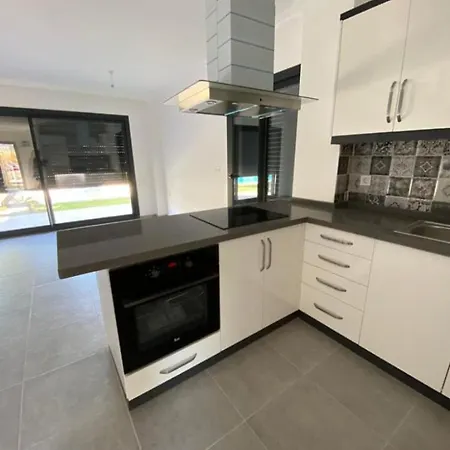 Villa Luxury With Pool For Rent In Izmir Cesme Emin Sitesi