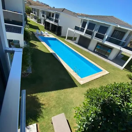 Villa Luxury With Pool For Rent In Izmir Cesme *