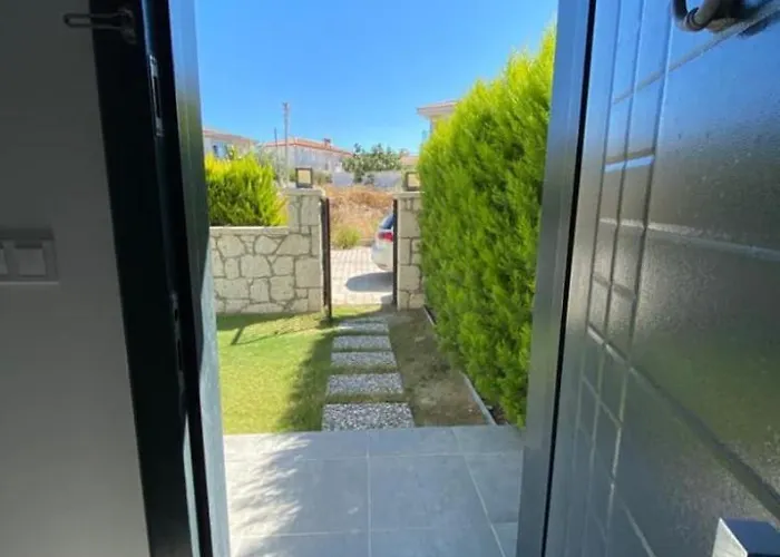 Luxury With Pool For Rent In Izmir Cesme *