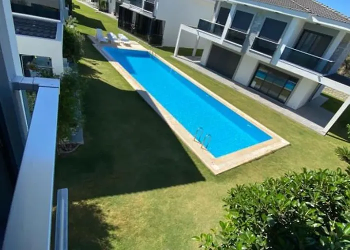 Villa Luxury With Pool For Rent In Izmir Cesme *